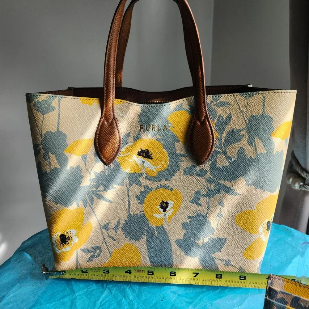Furla Floral Yellow and Gray Print Leather Tote and card holder 3pc set - Picture 5 of 11